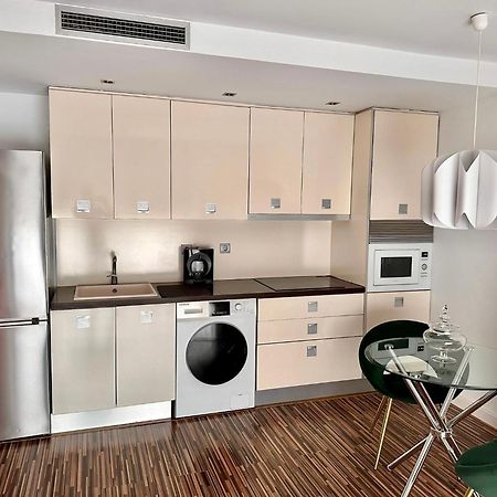 דירות מורסיה Apartamento Centrico Con Plaza De Garaje Y Piscina מראה חיצוני תמונה