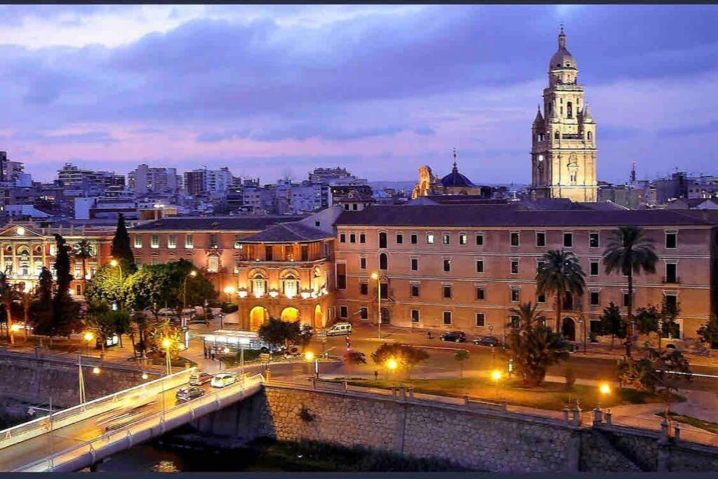דירות מורסיה Apartamento Centrico Con Plaza De Garaje Y Piscina מראה חיצוני תמונה